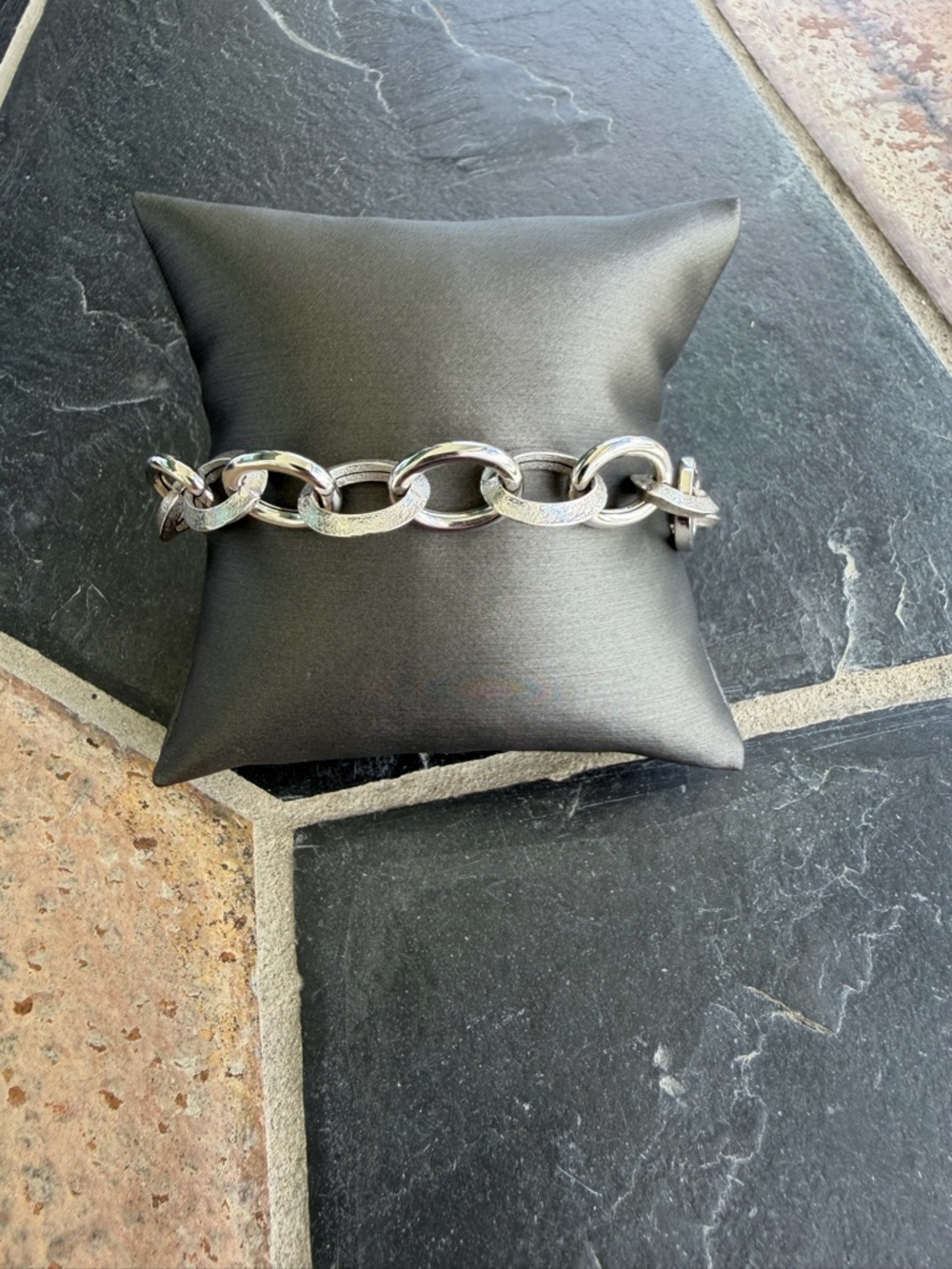 Chunky 14kt. White Gold brushed & shiny Link Bracelet 7” long